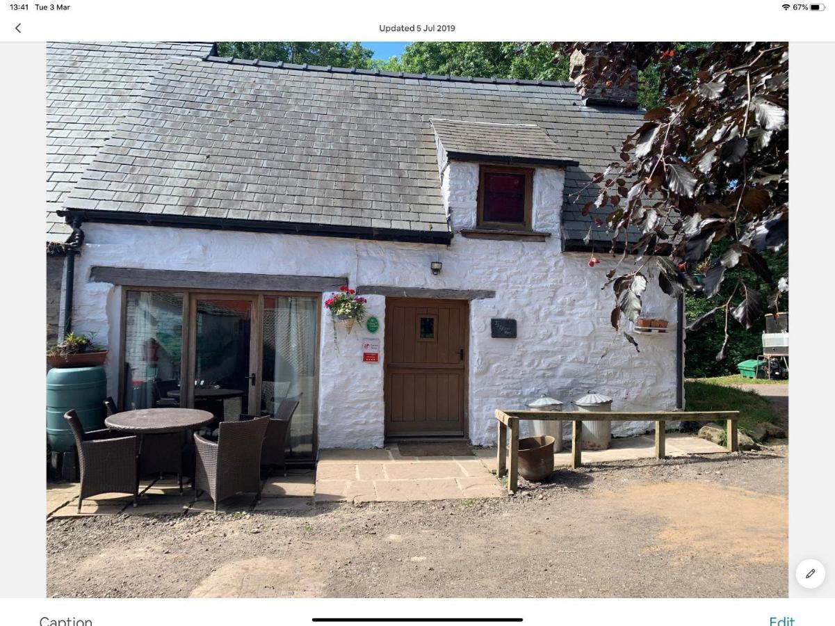 Ty Fferm Hen, Ancient Farmhouse, Coity Bach Talybont-on-Usk Extérieur photo