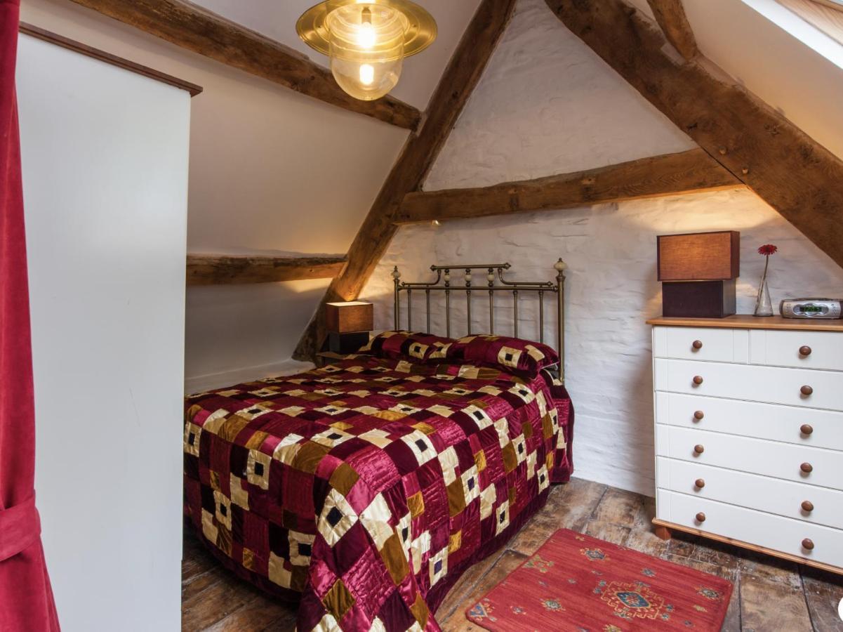 Ty Fferm Hen, Ancient Farmhouse, Coity Bach Talybont-on-Usk Extérieur photo