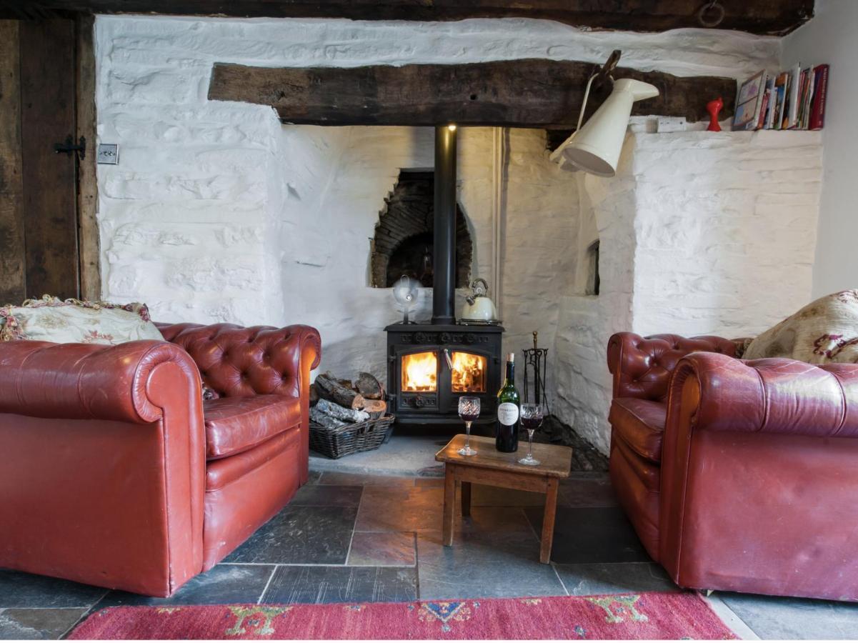 Ty Fferm Hen, Ancient Farmhouse, Coity Bach Talybont-on-Usk Extérieur photo